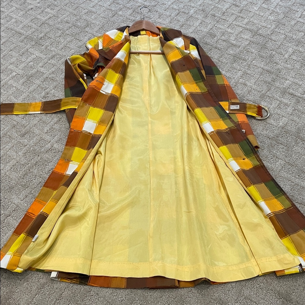 Gorgeous Vintage, ILGWU circa 1963-1974 Plaid Multicolor Women's Trench Coat - Picture 10 of 10